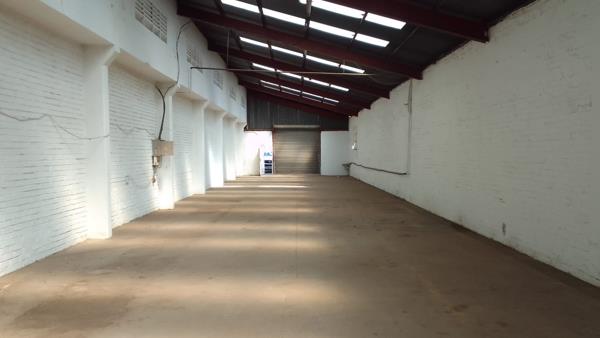 274  m² Commercial space