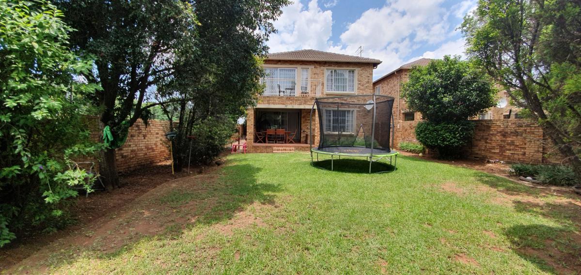 3 Bedroom Townhouse in Olivedale