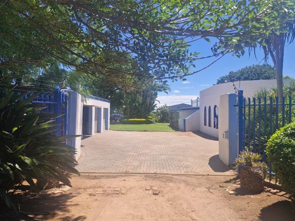 8.5 ha Smallholding