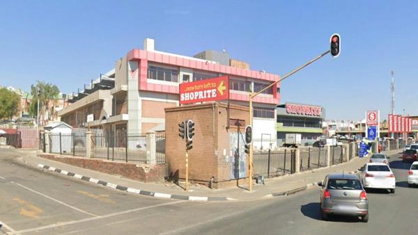 1 000 m² Retail Space