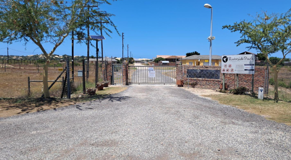 1 000 m² Land