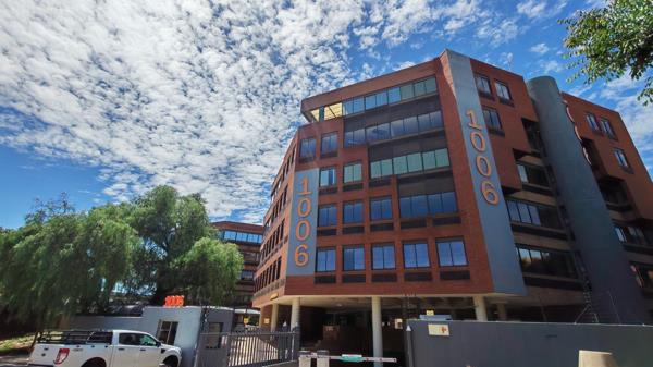 536  m² Office Space