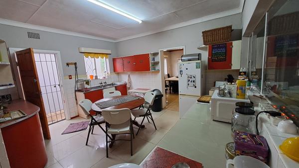 5 Bedroom House