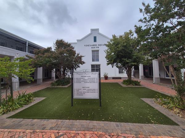 147  m² Commercial space