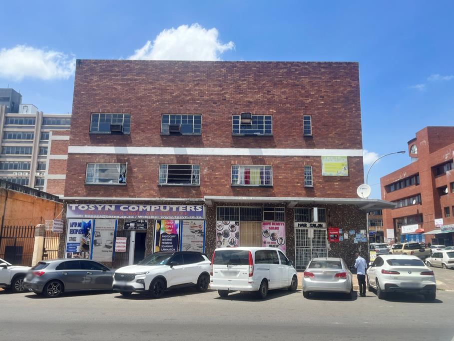 1 190  m² Commercial space