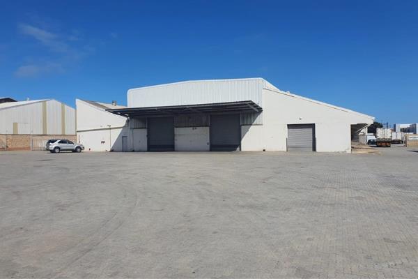 2 040  m² Commercial space