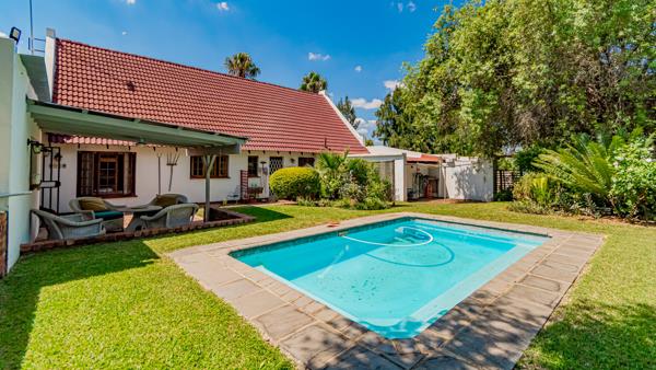 1.1 ha Smallholding