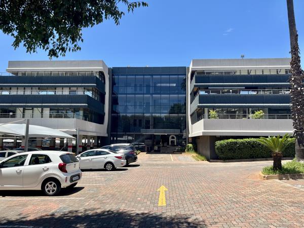 852 m² Office Space