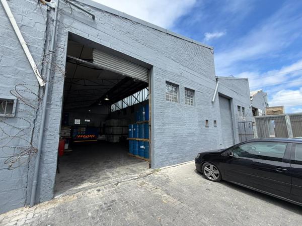 190  m² Industrial space