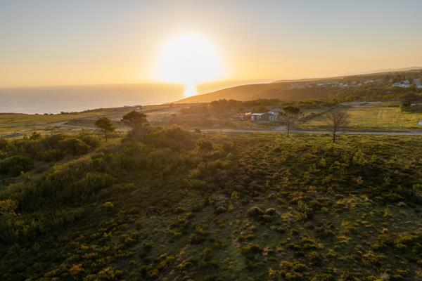 7 165 m² Land