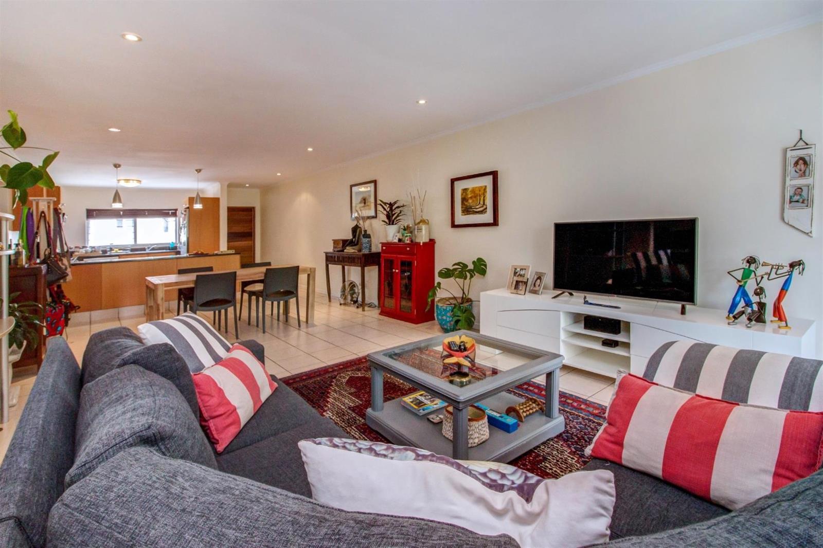 Apartament 3 camere, 165 m²