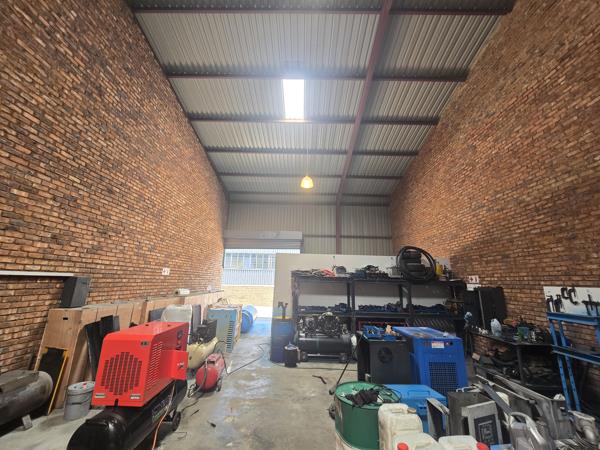 180  m² Industrial space