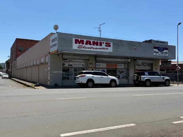 1 200 m² Commercial space
