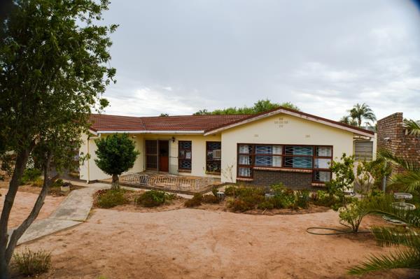 5 Bedroom House
