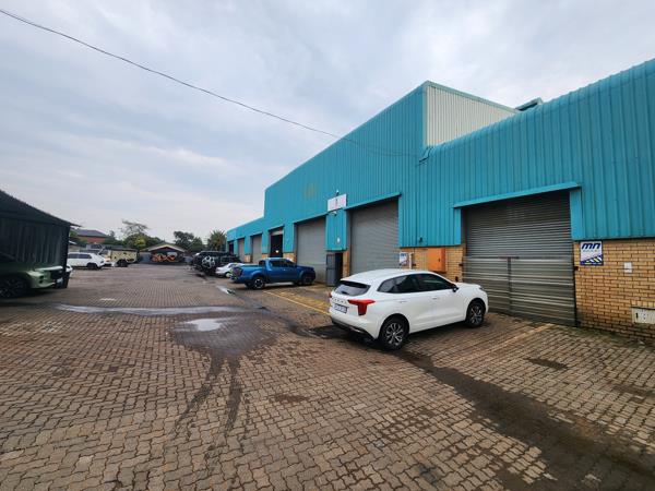 952  m² Industrial space