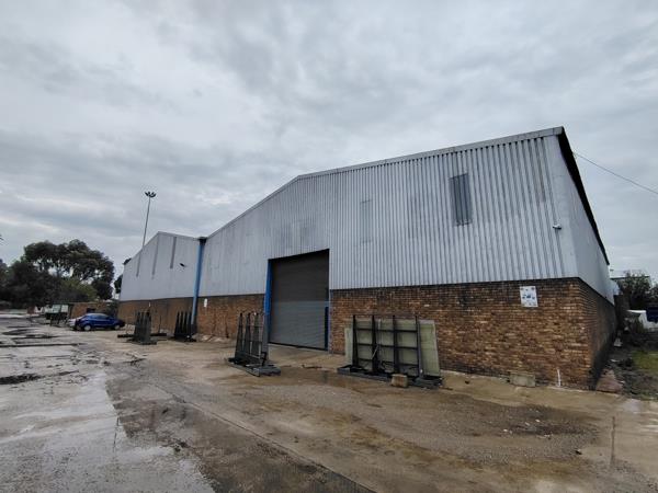 2 000  m² Industrial space