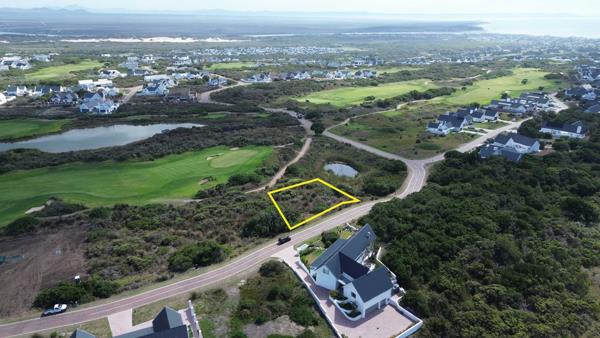 1 273 m² Land