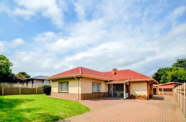 5 Bedroom House