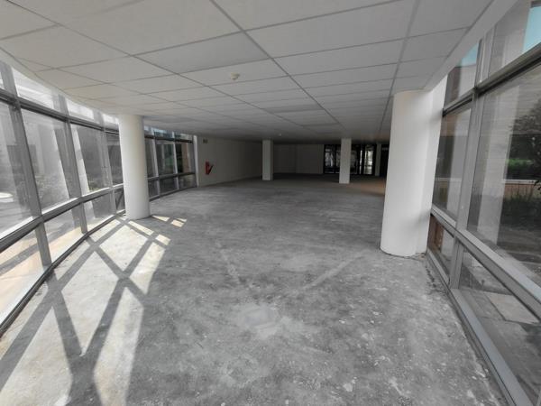 365 m² Commercial space