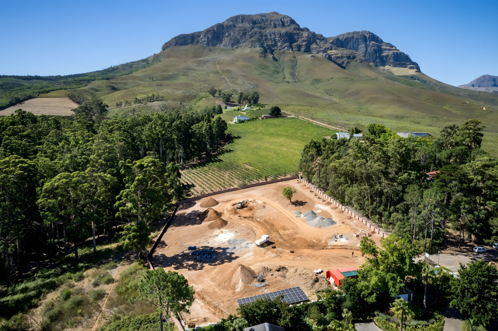 795 m² Land