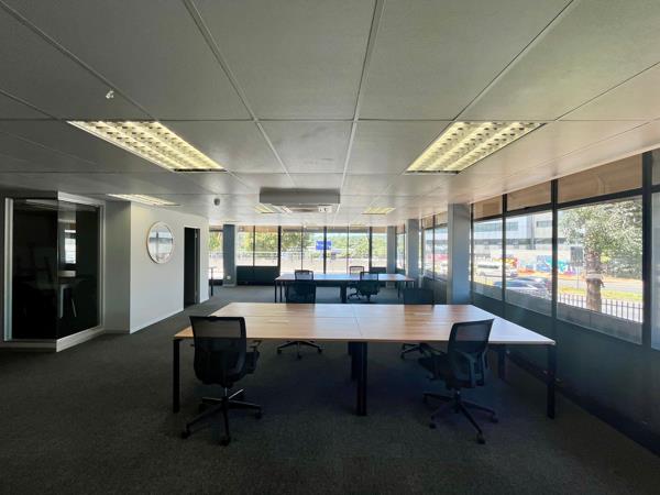 154  m² Commercial space