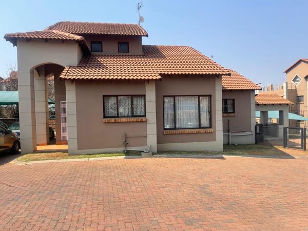 3 Bedroom Townhouse
