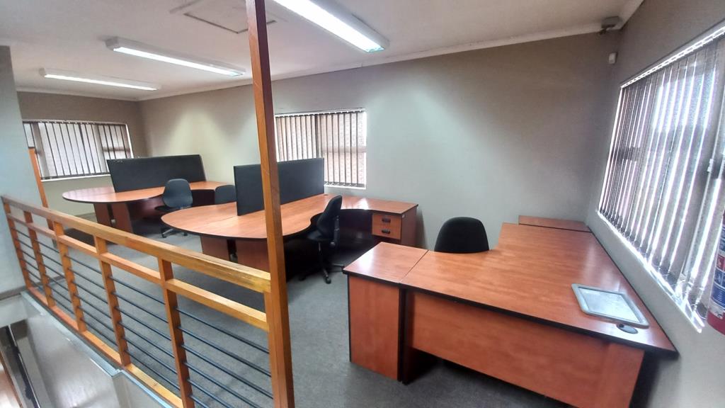 94  m² Office Space