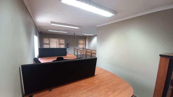 94  m² Office Space