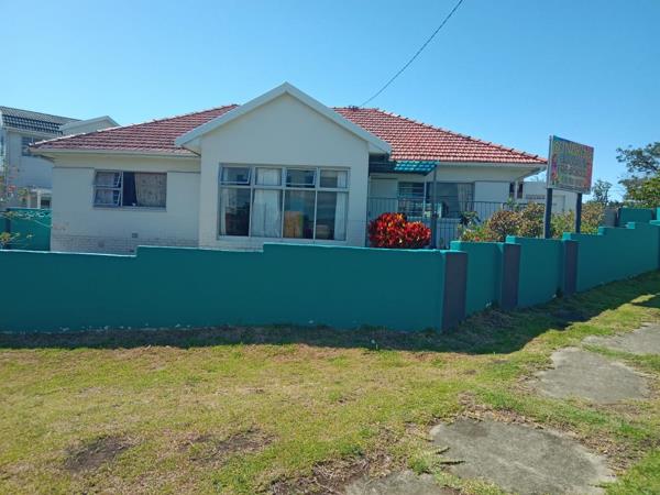 1 250  m² Commercial space