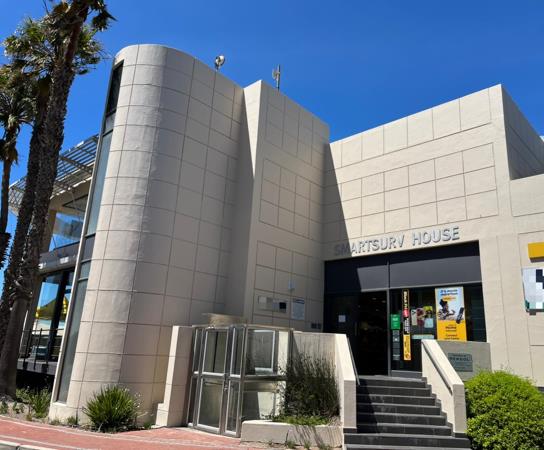 1 059 m² Commercial space