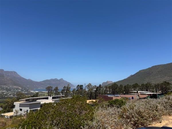 1 235 m² Land
