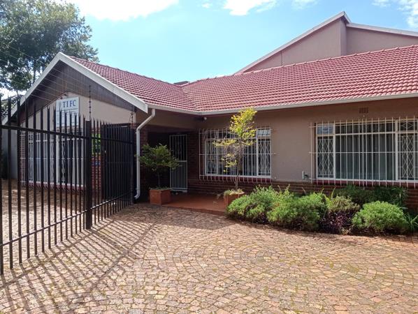 250 m² Commercial space