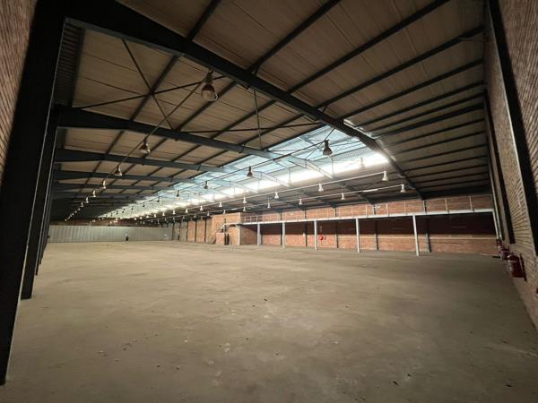1 800  m² Industrial space