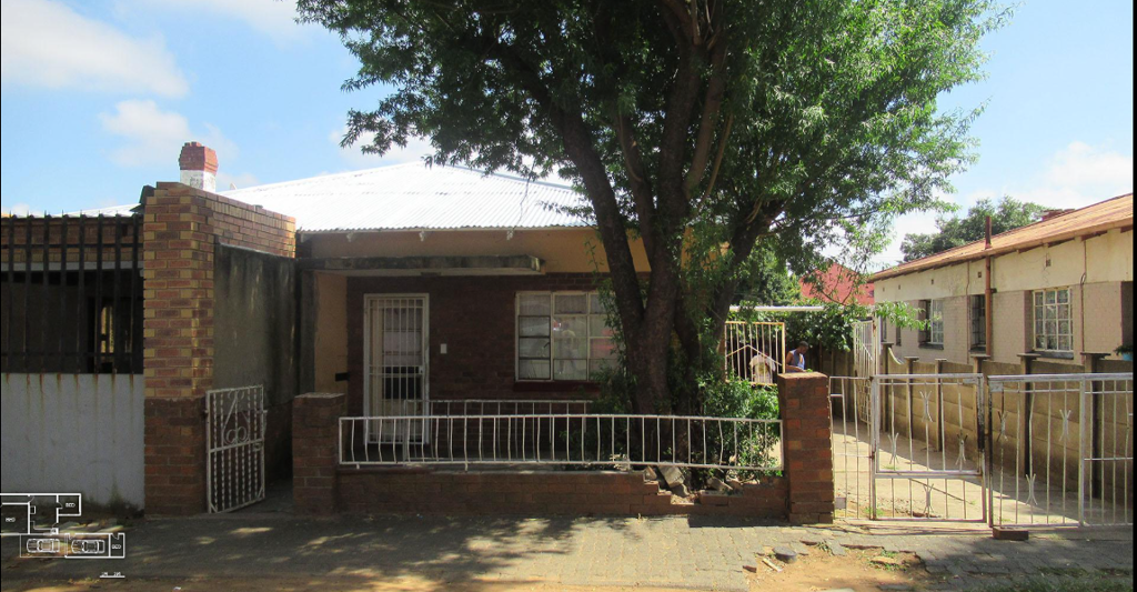 2 Bedroom House