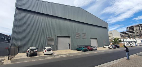 900  m² Industrial space
