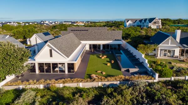 5 Bedroom House