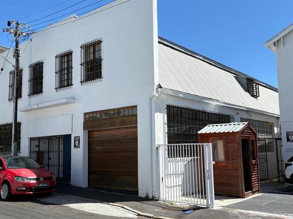 650  m² Commercial space