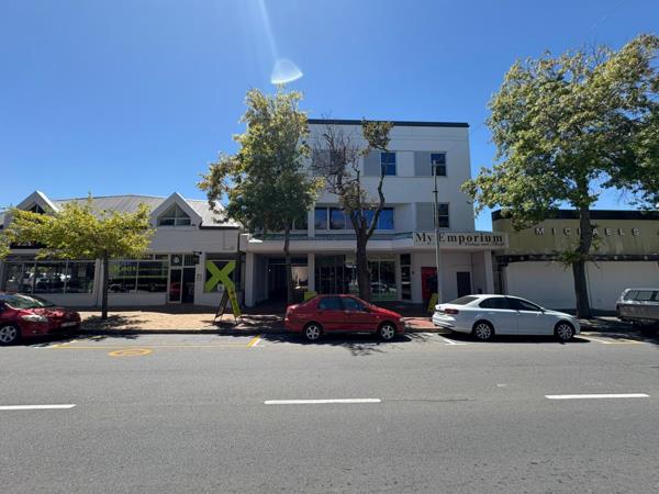 175  m² Commercial space