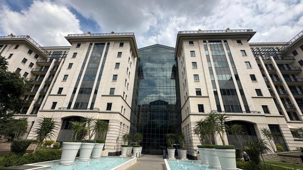 339 m² Office Space