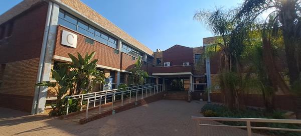 514 m² Commercial space