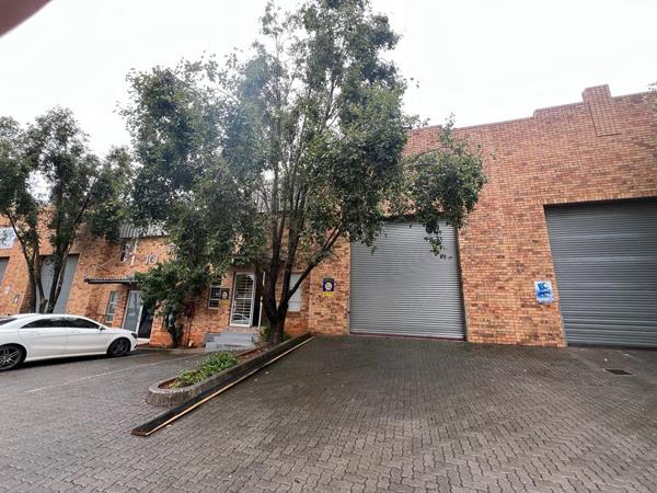 310  m² Industrial space