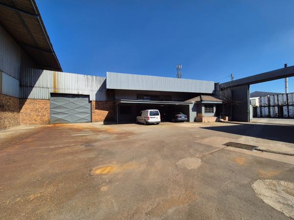 5 000  m² Industrial space