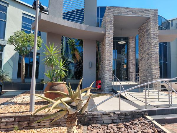 1 595 m² Commercial space