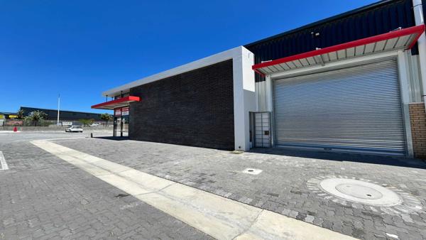 615  m² Industrial space