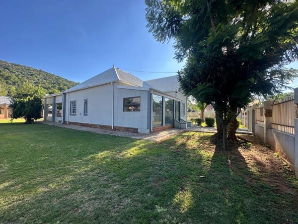 330  m² Commercial space