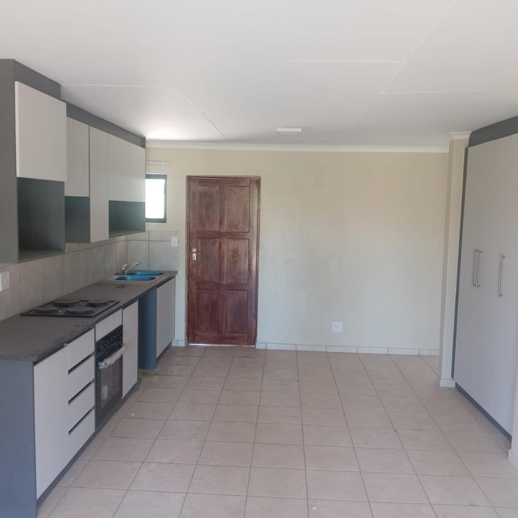 Apartment in Cloverdene - View 4