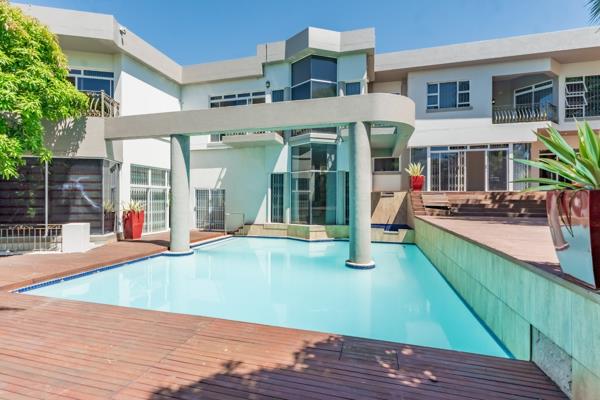 6 Bedroom House