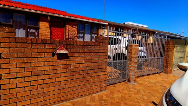 2 Bedroom House