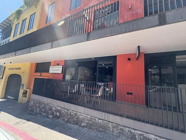 60  m² Retail Space