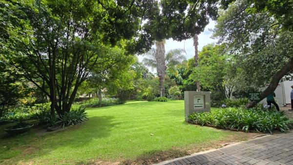 305  m² Office Space